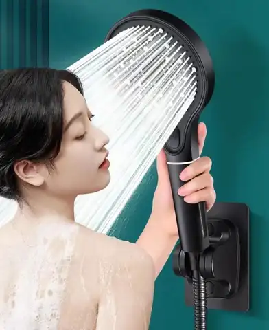 1. **조정 가능한 모드**: 135mm 빅 패널 샤워 헤드는 3가지 샤워 모드를 제공하여 사용자가 필요에 맞게 물의 흐름과 강도를 조절할 수 있습니다. 각 모드는 다양한 욕실 경험을 제공하며, 욕조 마사지 효과를 더해줍니다. 욕실용 대형 패널 절수 샤워헤드, 조절식 고압 물 마사지 샤워헤드, 필터 포함, 3 가지 모드, 130mm